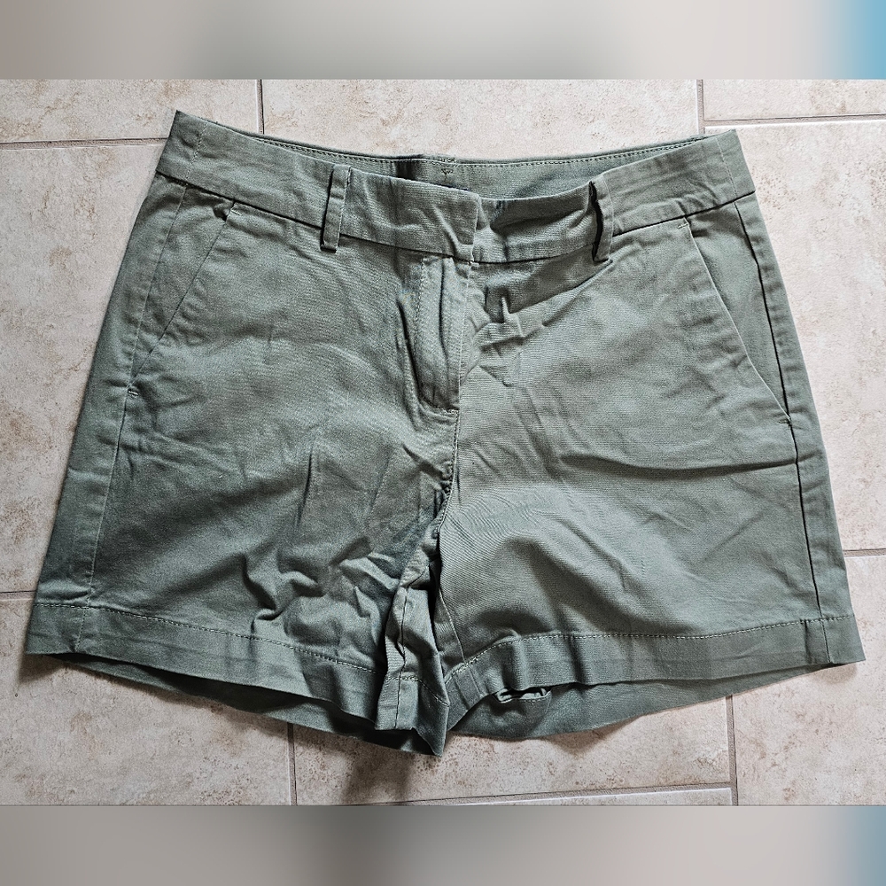 Nautica Sage Green Women's Bermudas